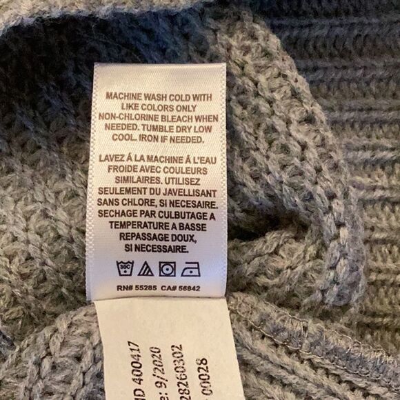 Express Gray Sweater - Picture 5 of 5